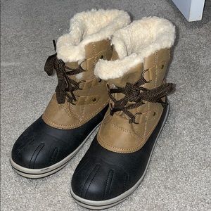 Winter boots